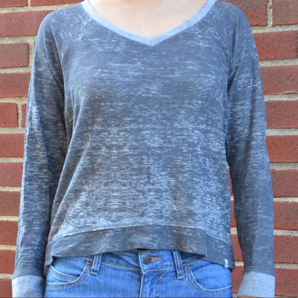 Abercrombie and Fitch S Gray cropped sweater